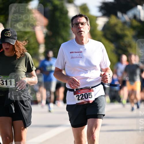 01.09.2024 - BARMER Alsterlauf Dr. Thomas Lammeyer http://msf.ph/oto/6900762 01.09.2024 09:38:12 Laufen 35, 311, 2205 meine-sportfotos.de