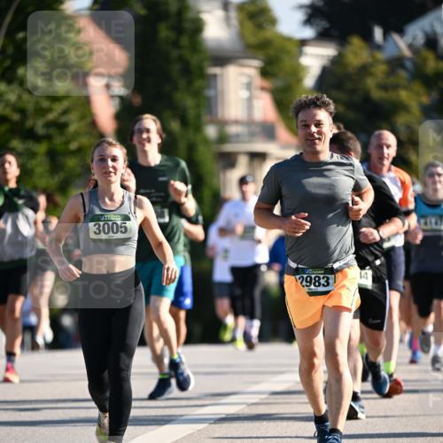 01.09.2024 - BARMER Alsterlauf Dr. Thomas Lammeyer http://msf.ph/oto/6900803 01.09.2024 09:38:16 Laufen 3005, 2983, 14 meine-sportfotos.de
