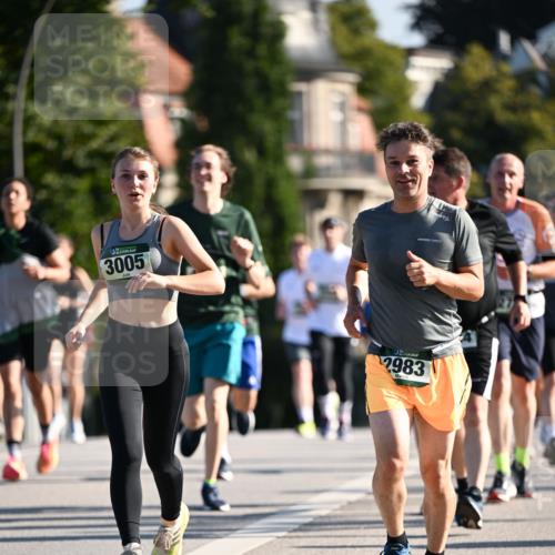 01.09.2024 - BARMER Alsterlauf Dr. Thomas Lammeyer http://msf.ph/oto/6900809 01.09.2024 09:38:16 Laufen 3005, 2983 meine-sportfotos.de
