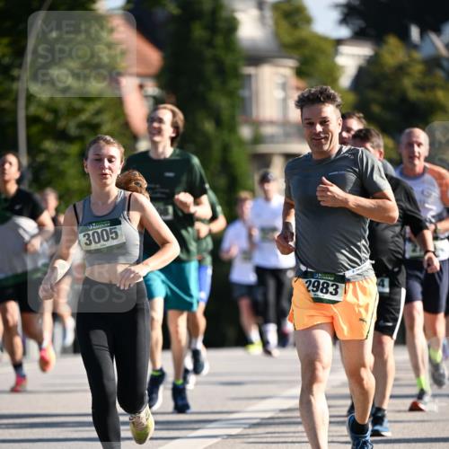 01.09.2024 - BARMER Alsterlauf Dr. Thomas Lammeyer http://msf.ph/oto/6900814 01.09.2024 09:38:16 Laufen 3005, 2983 meine-sportfotos.de