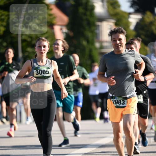 01.09.2024 - BARMER Alsterlauf Dr. Thomas Lammeyer http://msf.ph/oto/6900820 01.09.2024 09:38:16 Laufen 3005, 2983 meine-sportfotos.de