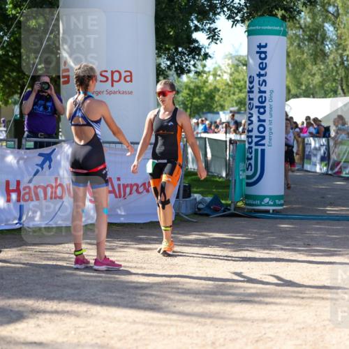 01.09.2024 - 17. Tribühne Triathlon Michael Strokosch http://msf.ph/oto/6900836 01.09.2024 10:58:22 Ziel 207, 268 meine-sportfotos.de