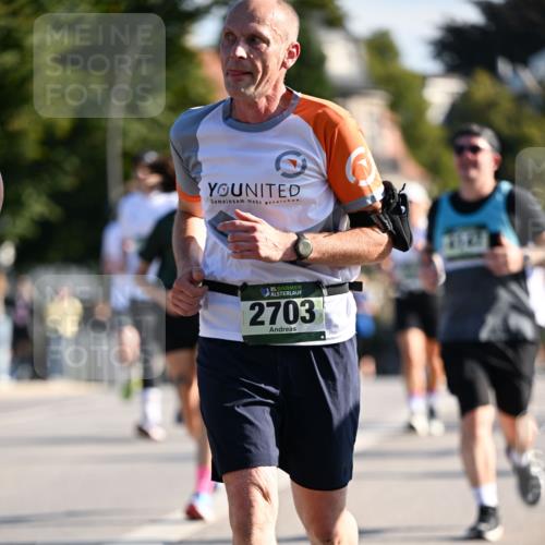 01.09.2024 - BARMER Alsterlauf Dr. Thomas Lammeyer http://msf.ph/oto/6900953 01.09.2024 09:38:21 Laufen 35, 2703 meine-sportfotos.de