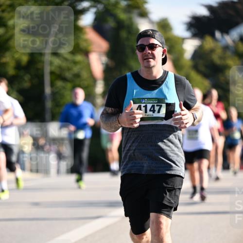 01.09.2024 - BARMER Alsterlauf Dr. Thomas Lammeyer http://msf.ph/oto/6900984 01.09.2024 09:38:23 Laufen 35, 4147 meine-sportfotos.de