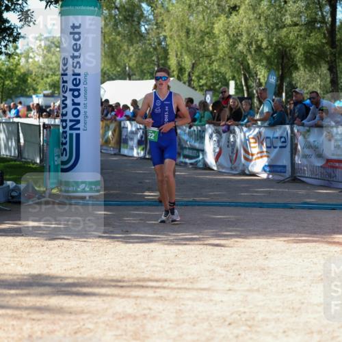 01.09.2024 - 17. Tribühne Triathlon Michael Strokosch http://msf.ph/oto/6900986 01.09.2024 10:58:35 Ziel 139, 222 meine-sportfotos.de