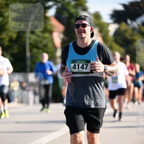 01.09.2024 - BARMER Alsterlauf Dr. Thomas Lammeyer http://msf.ph/oto/6900988 01.09.2024 09:38:23 Laufen 635, 4147 meine-sportfotos.de