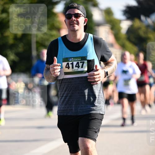 01.09.2024 - BARMER Alsterlauf Dr. Thomas Lammeyer http://msf.ph/oto/6901003 01.09.2024 09:38:23 Laufen 1, 35, 4147 meine-sportfotos.de