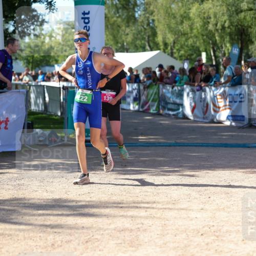01.09.2024 - 17. Tribühne Triathlon Michael Strokosch http://msf.ph/oto/6901007 01.09.2024 10:58:37 Ziel 139, 222 meine-sportfotos.de