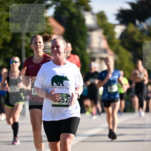 01.09.2024 - BARMER Alsterlauf Dr. Thomas Lammeyer http://msf.ph/oto/6901078 01.09.2024 09:38:28 Laufen 557 meine-sportfotos.de