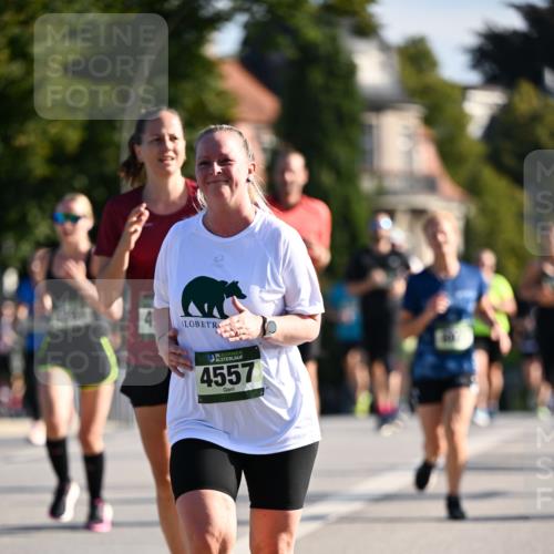 01.09.2024 - BARMER Alsterlauf Dr. Thomas Lammeyer http://msf.ph/oto/6901081 01.09.2024 09:38:28 Laufen 4557 meine-sportfotos.de