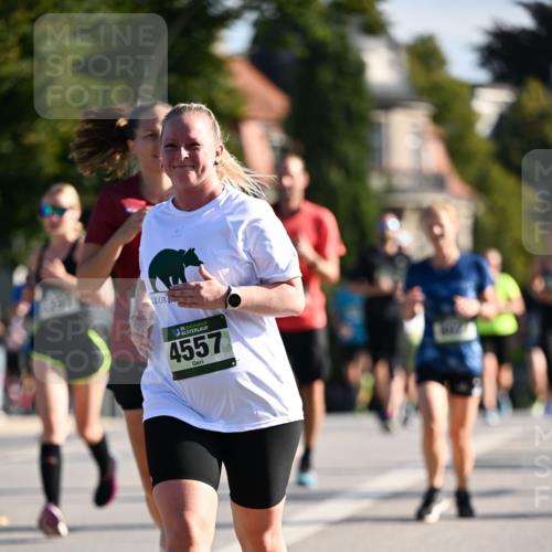 01.09.2024 - BARMER Alsterlauf Dr. Thomas Lammeyer http://msf.ph/oto/6901084 01.09.2024 09:38:28 Laufen 4557 meine-sportfotos.de