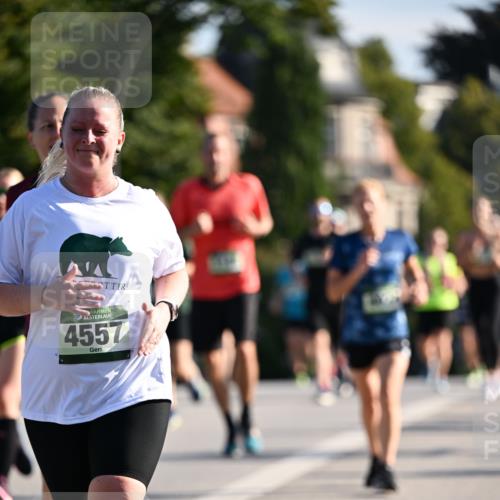 01.09.2024 - BARMER Alsterlauf Dr. Thomas Lammeyer http://msf.ph/oto/6901089 01.09.2024 09:38:29 Laufen 4557 meine-sportfotos.de