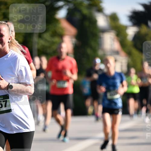 01.09.2024 - BARMER Alsterlauf Dr. Thomas Lammeyer http://msf.ph/oto/6901094 01.09.2024 09:38:29 Laufen 57 meine-sportfotos.de