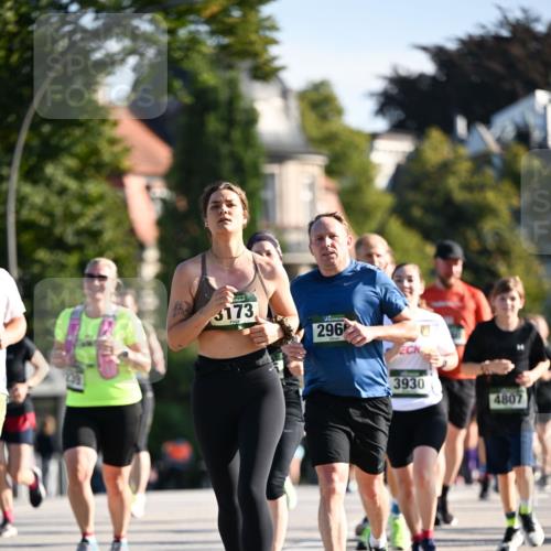 01.09.2024 - BARMER Alsterlauf Dr. Thomas Lammeyer http://msf.ph/oto/6901179 01.09.2024 09:38:34 Laufen 3173, 296, 3930, 4807 meine-sportfotos.de