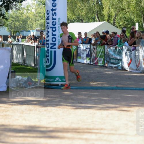 01.09.2024 - 17. Tribühne Triathlon Michael Strokosch http://msf.ph/oto/6901251 01.09.2024 10:59:07 Ziel 231, 274 meine-sportfotos.de