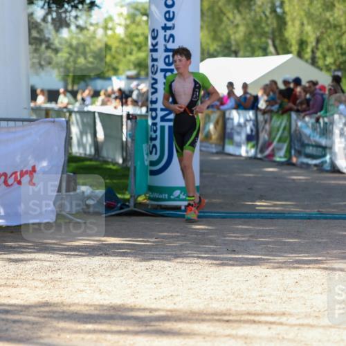 01.09.2024 - 17. Tribühne Triathlon Michael Strokosch http://msf.ph/oto/6901261 01.09.2024 10:59:07 Ziel 231, 274 meine-sportfotos.de