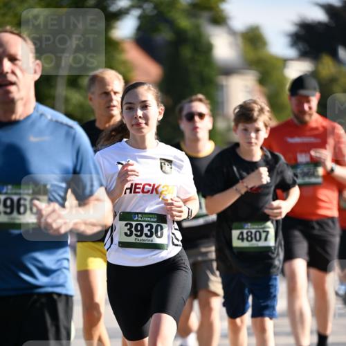01.09.2024 - BARMER Alsterlauf Dr. Thomas Lammeyer http://msf.ph/oto/6901270 01.09.2024 09:38:37 Laufen 966, 24, 3930, 4807 meine-sportfotos.de