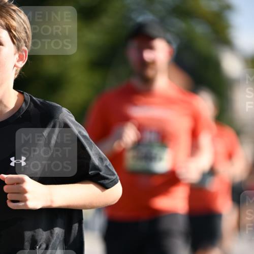 01.09.2024 - BARMER Alsterlauf Dr. Thomas Lammeyer http://msf.ph/oto/6901311 01.09.2024 09:38:40 Laufen 07 meine-sportfotos.de
