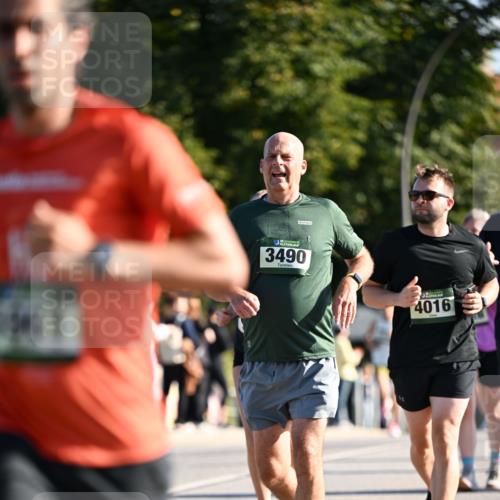 01.09.2024 - BARMER Alsterlauf Dr. Thomas Lammeyer http://msf.ph/oto/6901337 01.09.2024 09:38:43 Laufen 3490, 4016 meine-sportfotos.de