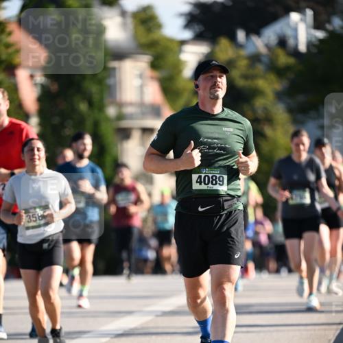 01.09.2024 - BARMER Alsterlauf Dr. Thomas Lammeyer http://msf.ph/oto/6901410 01.09.2024 09:38:45 Laufen 12, 358, 10, 4089 meine-sportfotos.de