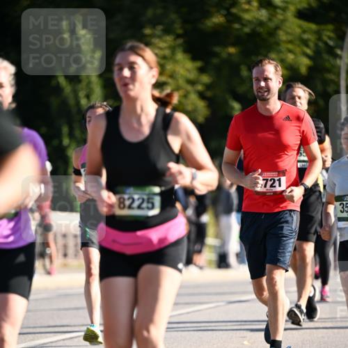 01.09.2024 - BARMER Alsterlauf Dr. Thomas Lammeyer http://msf.ph/oto/6901434 01.09.2024 09:38:46 Laufen 8225, 35, 721, 35 meine-sportfotos.de
