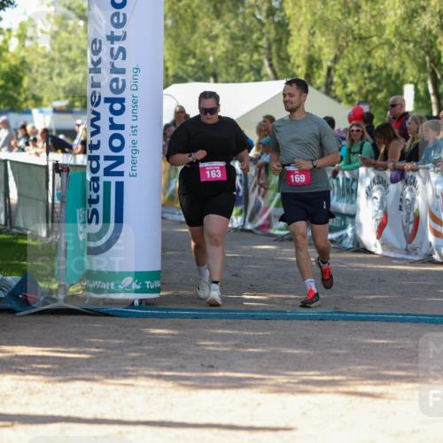 01.09.2024 - 17. Tribühne Triathlon Michael Strokosch http://msf.ph/oto/6901447 01.09.2024 10:59:21 Ziel 163, 169, 304 meine-sportfotos.de