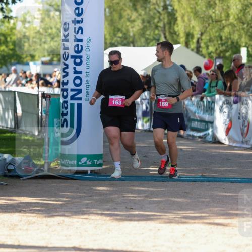 01.09.2024 - 17. Tribühne Triathlon Michael Strokosch http://msf.ph/oto/6901466 01.09.2024 10:59:21 Ziel 163, 169, 304 meine-sportfotos.de