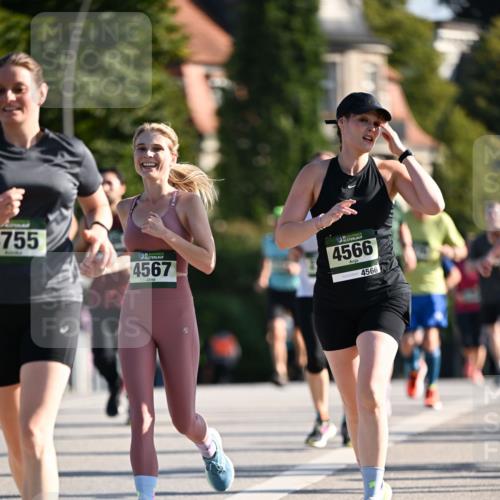 01.09.2024 - BARMER Alsterlauf Dr. Thomas Lammeyer http://msf.ph/oto/6901475 01.09.2024 09:38:49 Laufen 755, 4567, 15, 4566, 4566 meine-sportfotos.de