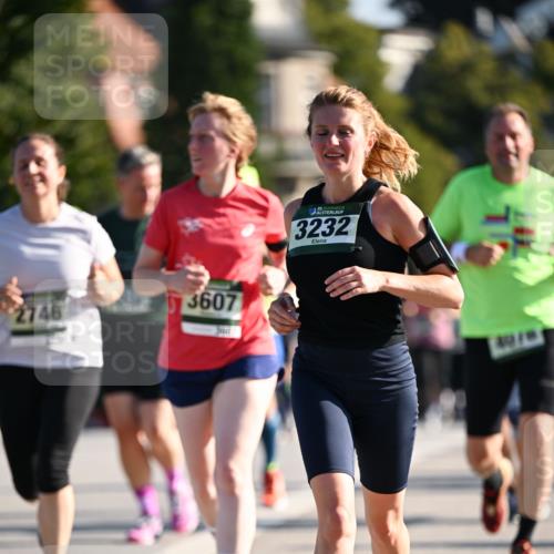 01.09.2024 - BARMER Alsterlauf Dr. Thomas Lammeyer http://msf.ph/oto/6901536 01.09.2024 09:38:52 Laufen 3607, 2746, 3232 meine-sportfotos.de