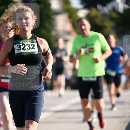 01.09.2024 - BARMER Alsterlauf Dr. Thomas Lammeyer http://msf.ph/oto/6901574 01.09.2024 09:38:53 Laufen 35, 3232 meine-sportfotos.de