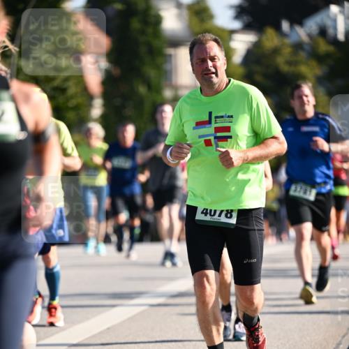 01.09.2024 - BARMER Alsterlauf Dr. Thomas Lammeyer http://msf.ph/oto/6901593 01.09.2024 09:38:54 Laufen 4078 meine-sportfotos.de