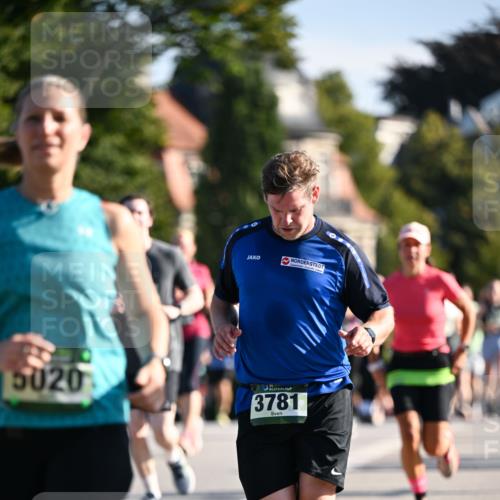 01.09.2024 - BARMER Alsterlauf Dr. Thomas Lammeyer http://msf.ph/oto/6901679 01.09.2024 09:38:57 Laufen 5020, 3781 meine-sportfotos.de