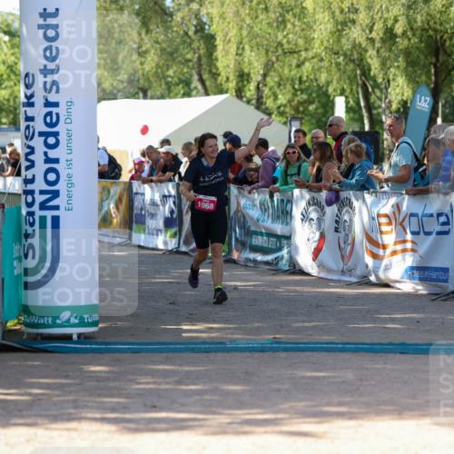 01.09.2024 - 17. Tribühne Triathlon Michael Strokosch http://msf.ph/oto/6901687 01.09.2024 10:59:49 Ziel 264, 1068 meine-sportfotos.de