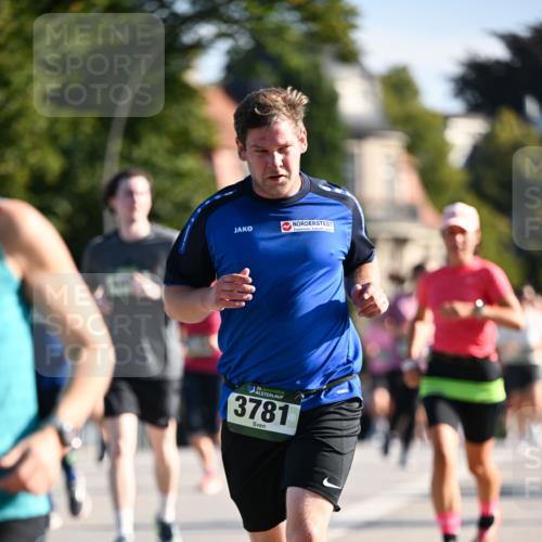 01.09.2024 - BARMER Alsterlauf Dr. Thomas Lammeyer http://msf.ph/oto/6901696 01.09.2024 09:38:57 Laufen 35, 3781 meine-sportfotos.de