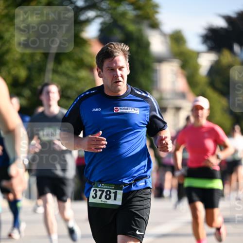 01.09.2024 - BARMER Alsterlauf Dr. Thomas Lammeyer http://msf.ph/oto/6901698 01.09.2024 09:38:57 Laufen 35, 3781 meine-sportfotos.de