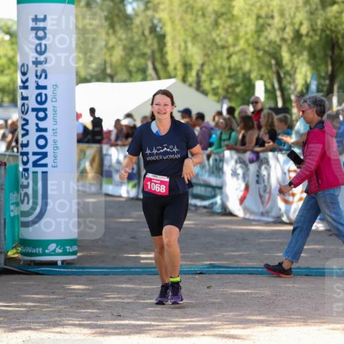 01.09.2024 - 17. Tribühne Triathlon Michael Strokosch http://msf.ph/oto/6901726 01.09.2024 10:59:52 Ziel 264, 1068 meine-sportfotos.de