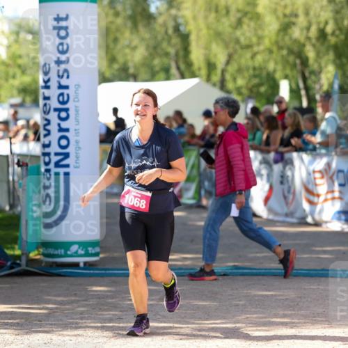 01.09.2024 - 17. Tribühne Triathlon Michael Strokosch http://msf.ph/oto/6901742 01.09.2024 10:59:53 Ziel 264, 1068 meine-sportfotos.de