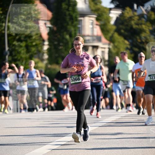 01.09.2024 - BARMER Alsterlauf Dr. Thomas Lammeyer http://msf.ph/oto/6901826 01.09.2024 09:39:01 Laufen 5066, 323 meine-sportfotos.de