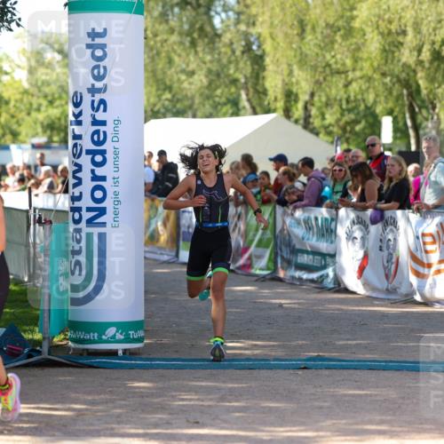 01.09.2024 - 17. Tribühne Triathlon Michael Strokosch http://msf.ph/oto/6901827 01.09.2024 11:00:16 Ziel 296, 302 meine-sportfotos.de