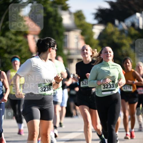 01.09.2024 - BARMER Alsterlauf Dr. Thomas Lammeyer http://msf.ph/oto/6901892 01.09.2024 09:39:05 Laufen 35, 3236, 52, 3233, 3233, 1979 meine-sportfotos.de