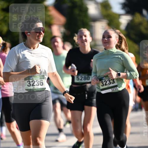 01.09.2024 - BARMER Alsterlauf Dr. Thomas Lammeyer http://msf.ph/oto/6901917 01.09.2024 09:39:07 Laufen 35, 3236, 5280, 3233, 3233 meine-sportfotos.de