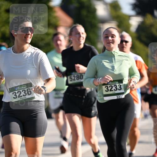 01.09.2024 - BARMER Alsterlauf Dr. Thomas Lammeyer http://msf.ph/oto/6901927 01.09.2024 09:39:07 Laufen 35, 3236, 5280, 3233, 3233 meine-sportfotos.de