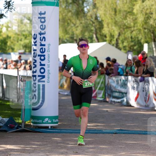 01.09.2024 - 17. Tribühne Triathlon Michael Strokosch http://msf.ph/oto/6902045 01.09.2024 11:00:42 Ziel 181, 270 meine-sportfotos.de