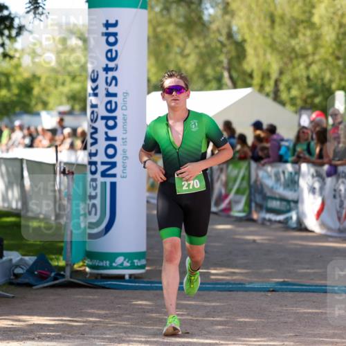 01.09.2024 - 17. Tribühne Triathlon Michael Strokosch http://msf.ph/oto/6902055 01.09.2024 11:00:42 Ziel 181, 270 meine-sportfotos.de