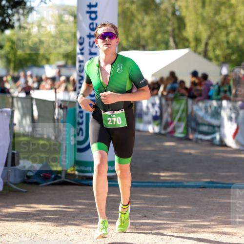 01.09.2024 - 17. Tribühne Triathlon Michael Strokosch http://msf.ph/oto/6902070 01.09.2024 11:00:43 Ziel 181, 270 meine-sportfotos.de