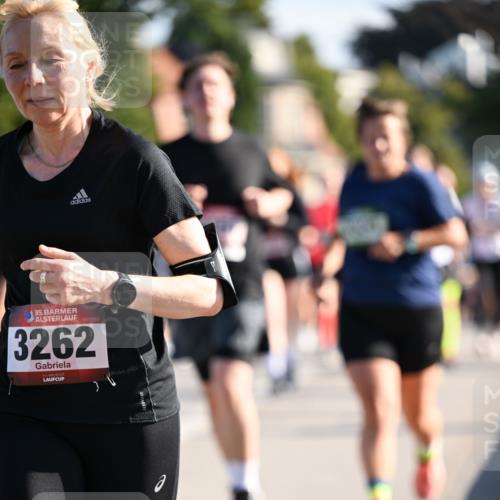 01.09.2024 - BARMER Alsterlauf Dr. Thomas Lammeyer http://msf.ph/oto/6902071 01.09.2024 09:39:13 Laufen 35, 3262 meine-sportfotos.de