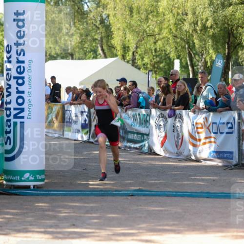 01.09.2024 - 17. Tribühne Triathlon Michael Strokosch http://msf.ph/oto/6902093 01.09.2024 11:00:47 Ziel 181, 1066 meine-sportfotos.de