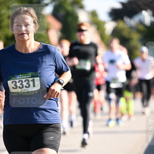 01.09.2024 - BARMER Alsterlauf Dr. Thomas Lammeyer http://msf.ph/oto/6902114 01.09.2024 09:39:14 Laufen 35, 3331 meine-sportfotos.de