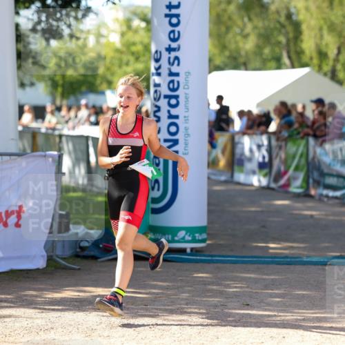 01.09.2024 - 17. Tribühne Triathlon Michael Strokosch http://msf.ph/oto/6902129 01.09.2024 11:00:48 Ziel 181, 1066 meine-sportfotos.de