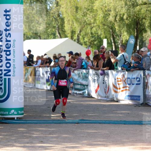 01.09.2024 - 17. Tribühne Triathlon Michael Strokosch http://msf.ph/oto/6902142 01.09.2024 11:00:51 Ziel 181, 1066 meine-sportfotos.de
